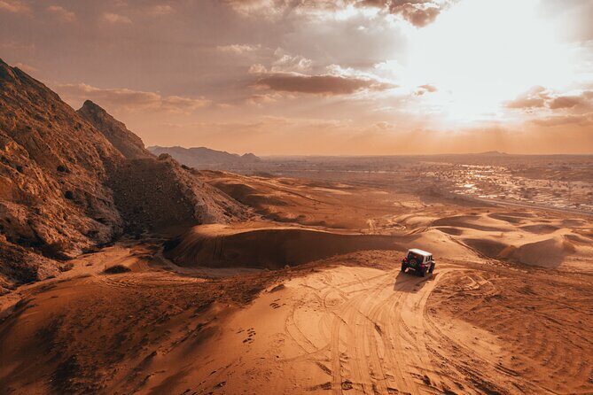 Mleiha Panoramic Lounge - Who Would Love This Tour?