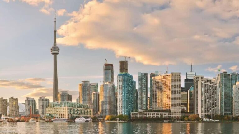Montreal: 3-Day Toronto, Niagara Falls, Thousand Islands - Authentic Traveler Insights