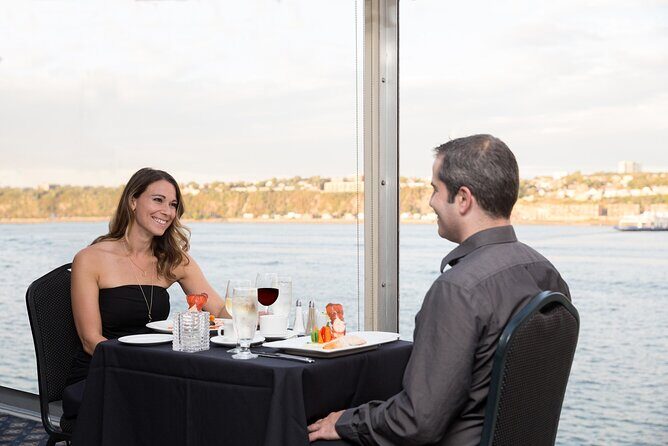 Montreal Gourmet Dinner Cruise with DJ & Dancing - The Itinerary Breakdown
