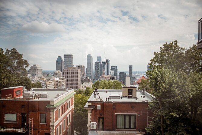 Montreal Private Tour: Highlights & Hidden Gems with a local - What Makes This Tour Stand Out
