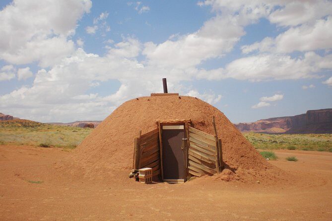 Monument Valley Hogan Overnight Experience - Evaluating the Experience for Travelers