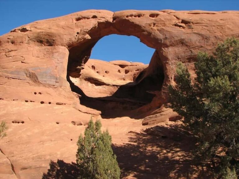 Monument Valley: Mystery Valley Historical Ruins Tour - Authenticity and Cultural Insights
