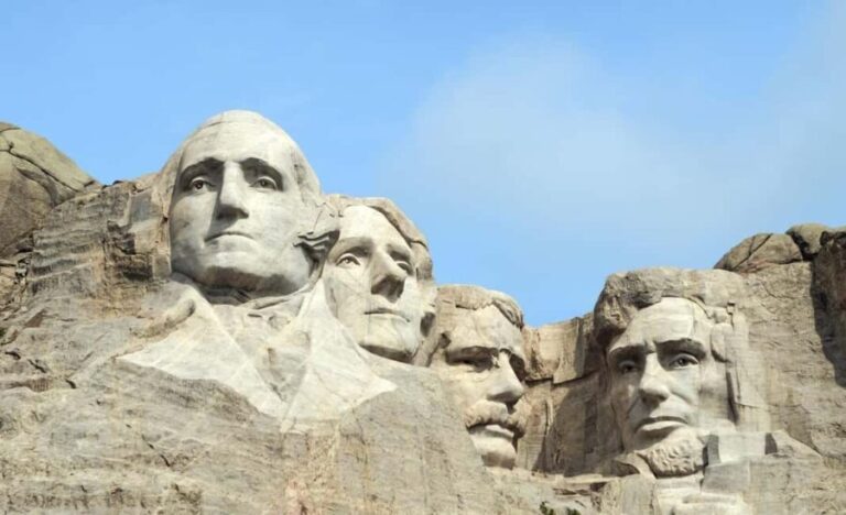 Mt Rushmore Yellowstone & Arches National Parks 7-day Tour - Day-by-Day Breakdown and Highlights