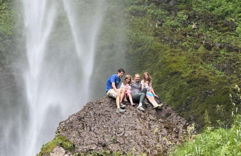 Multnomah Falls: Sunset Guided Tour to Five Waterfalls - Itinerary Breakdown: What to Expect at Each Stop