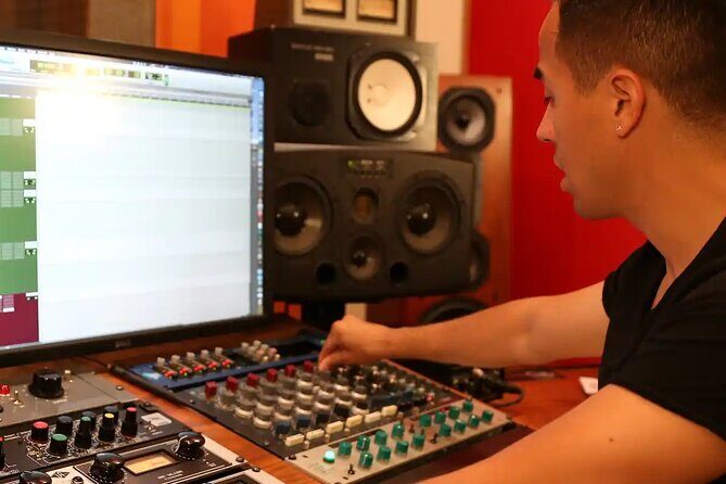 Music Production Class Experience - The Studio Environment & Equipment