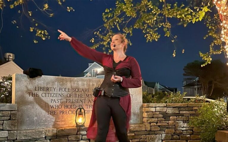 Mystic: Ghosts of Christmas Past Downtown Walking Tour - FAQ