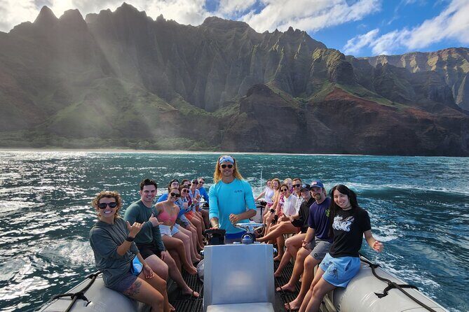 N Pali Coast Zodiac Raft Expedition and Snorkeling on Kauai - What Makes This Tour Stand Out