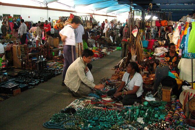 Nairobi Souvenir Shopping and Historical Half day Tour - The Itinerary: What to Expect on the Tour