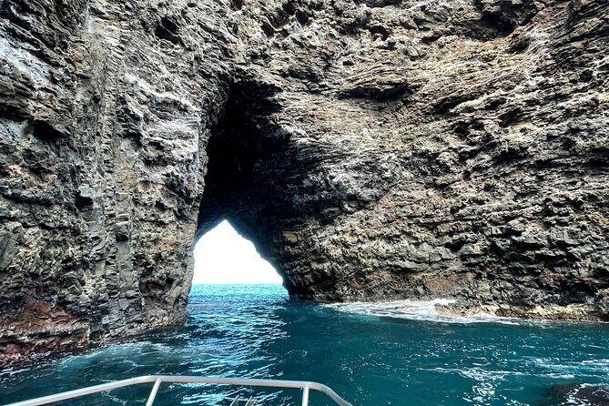 NaPali Boat Tour on the Amelia K - Real Traveler Insights