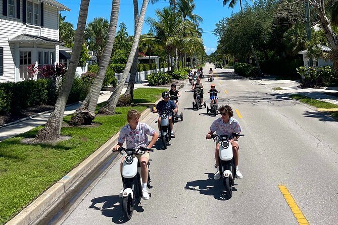 Naples Florida Electric Moped Tour - Family Fun - Easy to Ride - Who Is This Tour Best For?