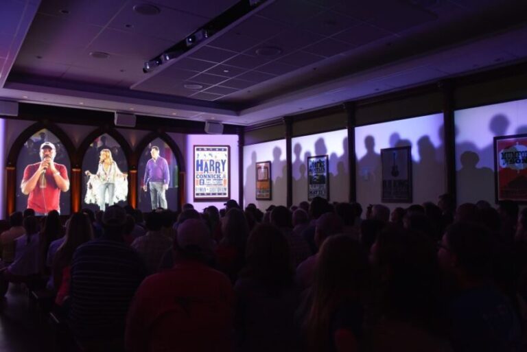 Nashville: Ryman Auditorium Self-Guided Tour - Discovering the Ryman Auditorium
