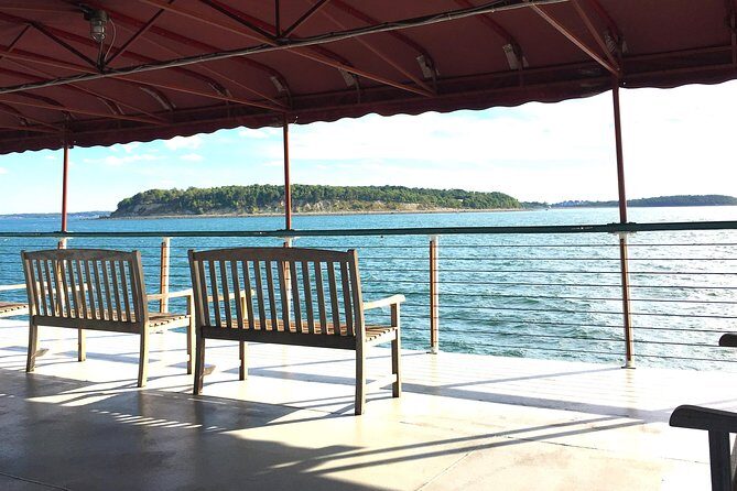 New England Fall Foliage Lunch Cruise in Boston Harbor - Food and Beverage: A Highlight for Many