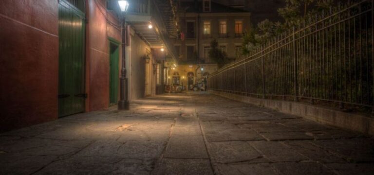 New Orleans: 1.5-Hour Infamous Women Night Tour - What Makes This Tour Stand Out