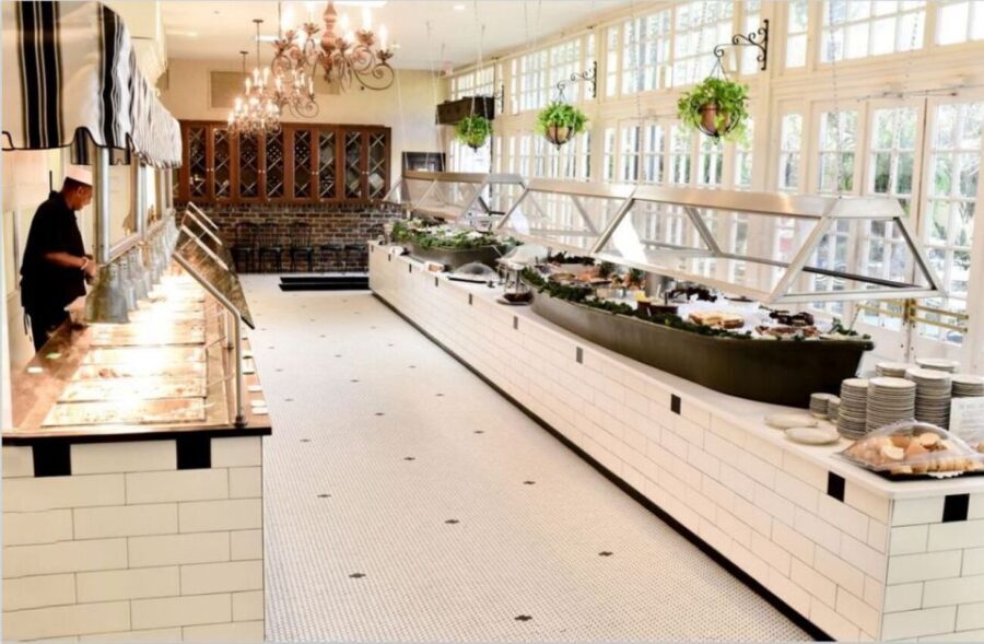 New Orleans: 'Court of Two Sisters' Jazz Brunch Buffet