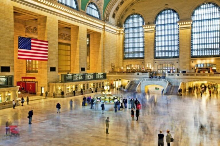 New York City: Guided Private Glass-Top Bus Tour at Night - Itinerary Breakdown: What Makes Each Stop Special