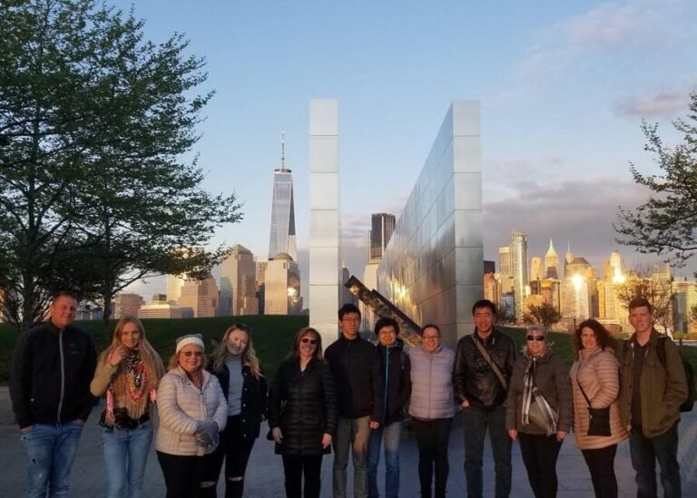 New York City Night Views - A panoramic hop-on-hop-off tour - What Does the Tour Mean for the Traveler?