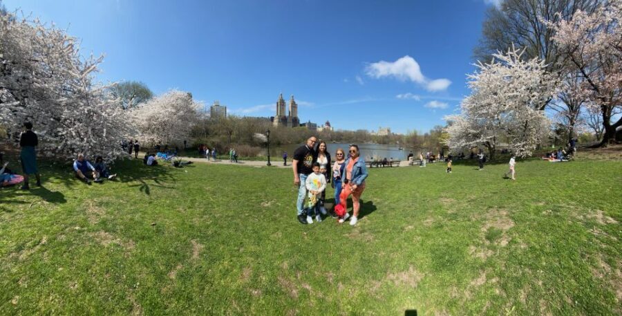 New York City: Pedicab Tour Through Central Park - The Importance of the Guided Commentary