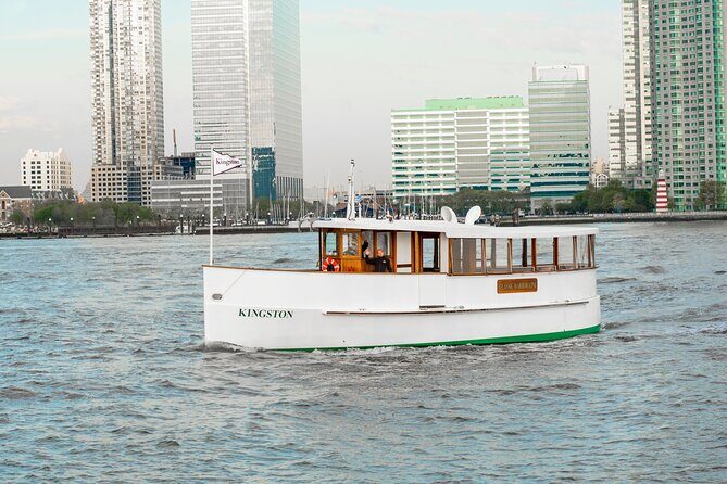 New York City Sunset Cocktail Cruise on Small Yacht - Why This Cruise Is a Great Choice