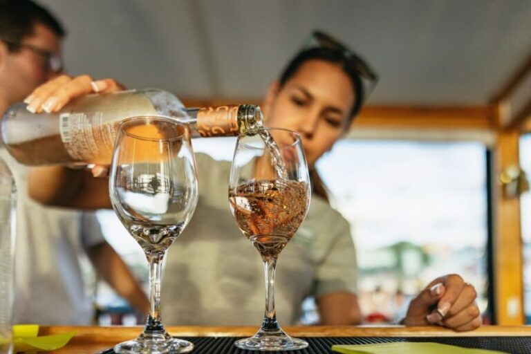 New York City: Sunset Yacht Cruise - An In-Depth Look at What This Cruise Offers