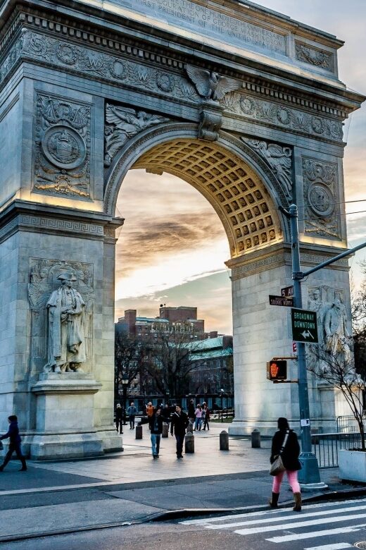 New York City: Via private SUV/VAN Highlights Tour. 13 max - Exploring the Itinerary: What You’ll See and Experience