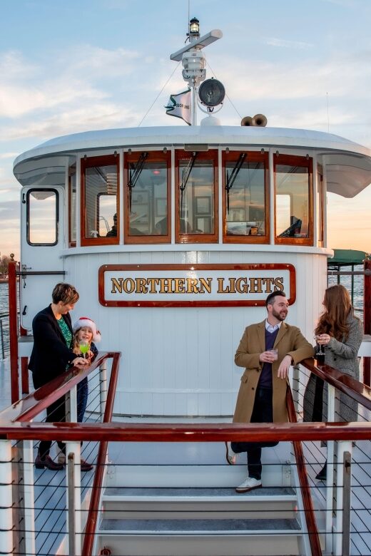New York City: Weekend Holiday Brunch Cruise - Authentic Traveler Insights