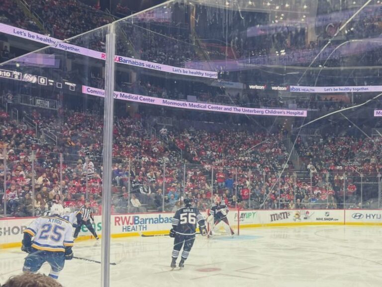 Newark: New Jersey Devils Ice Hockey Game Ticket - The Ticketing Experience