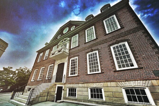 Newport Ghosts: Seaside Hauntings and Hags Tour - Authentic Experiences and Authenticity