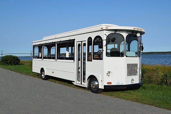 Newport Open Air Trolley Tour With Breakers Admission (Ages 5+) - Practical Details and Travel Tips