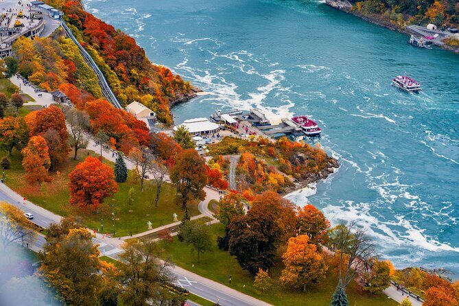 Niagara Falls Bus and Boat Tour with Maple and Chocolate Tastings - The Experience: What Travelers Can Expect