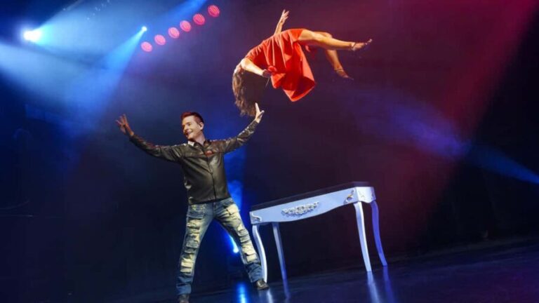 Niagara Falls, Canada: Wild Magic Show Ticket - Authentic Experiences & Real Traveler Insights
