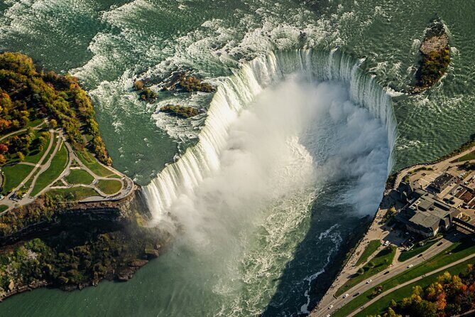 Niagara Falls Day Tour from Toronto (9 Hours) - Guides & Commentary