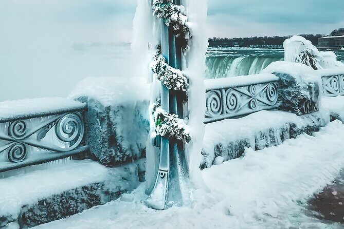 Niagara Falls Night Illumination Tour: Holiday Edition - What to Expect During the Tour