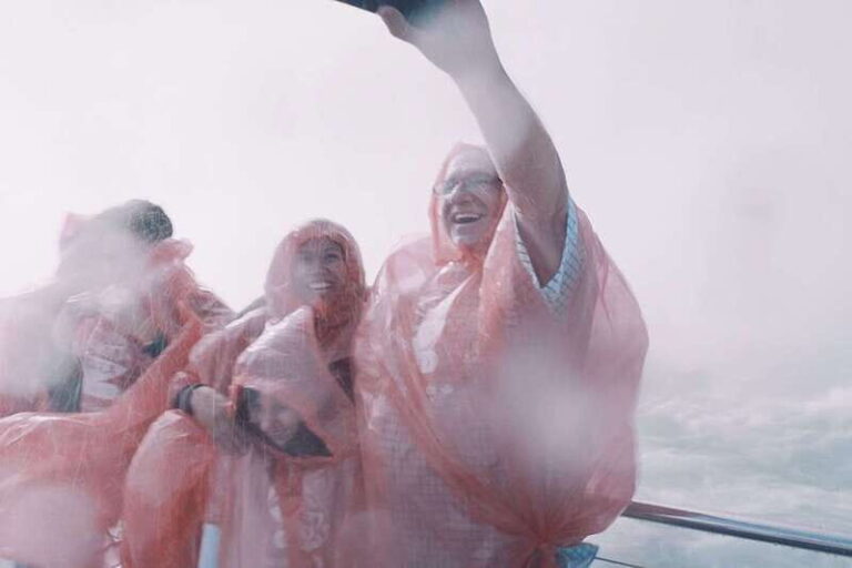 Niagara Falls, ON: Helicopter Ride with Boat & Skylon Lunch - The Whole Package: Is It Worth It?