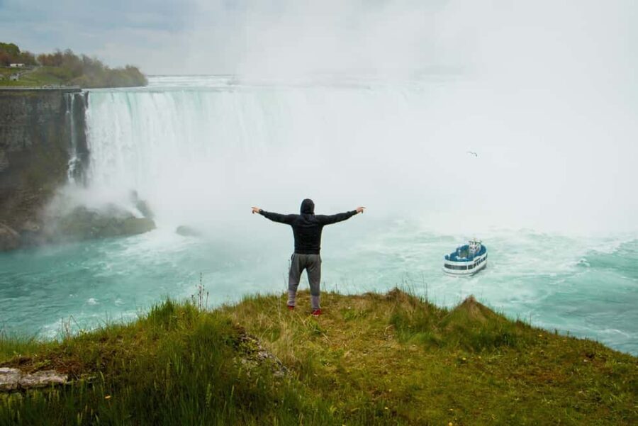 Niagara Falls: Private Sunset Walking Tour - Key Points