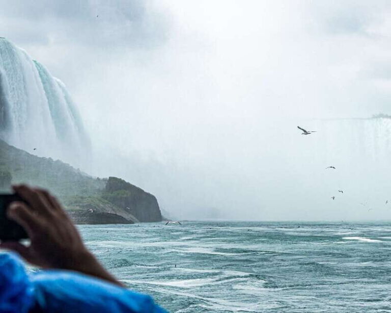 Niagara Falls, USA: Maid of Mist & Cave of Winds Combo Tour - Why This Tour Works Well