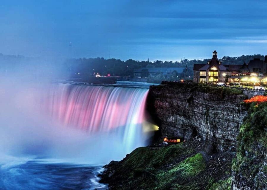 Niagara Falls, USA: Nightlight Experience with Fireworks - A Deep Dive into the Experience