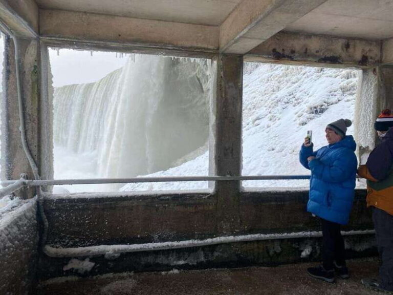 Niagara Falls: Winter Wonder Tour - A Closer Look at the Niagara Falls Winter Wonder Tour