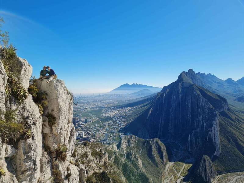 Nido de Aguiluchos: Hiking, rappel and breathtaking photos - Real Travelers Perspectives