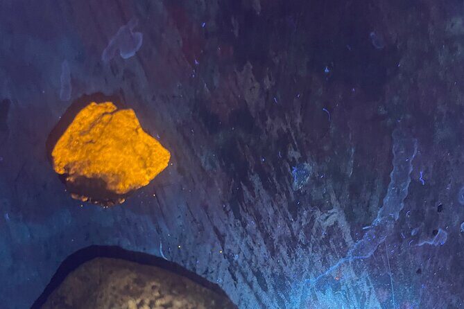 Night time fluorescent Rockhounding Tour - Authentic Experiences and Honest Insights