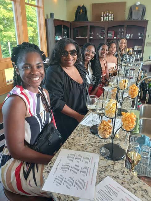 NON BUS Traverse City Leelanau Peninsula Sunset Wine Tour - What Makes the Stops Special?