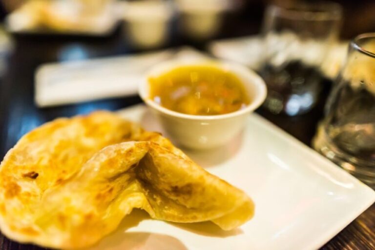 NYC Chinatown: Seated Restaurant Food & History Walking Tour - The Food: Authenticity and Quality