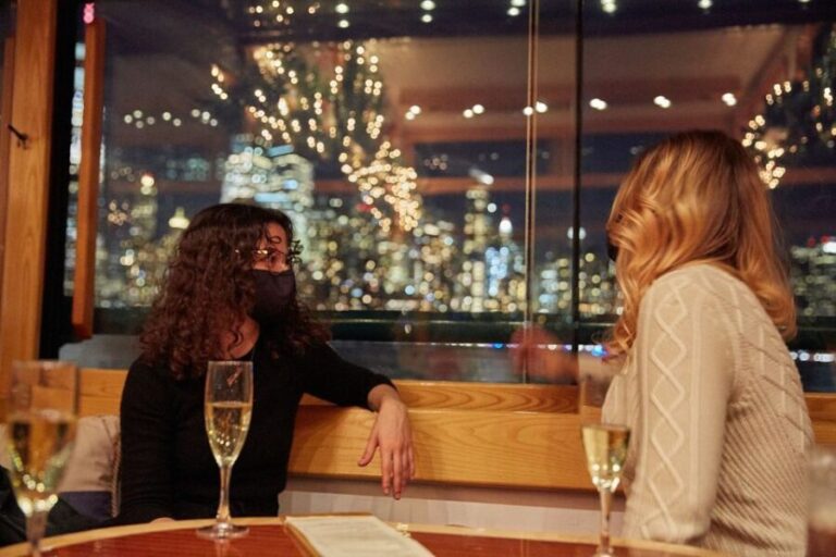 NYC: City Lights Yacht Cruise with Drink Included - Authentic Experiences Highlighted by Reviewers