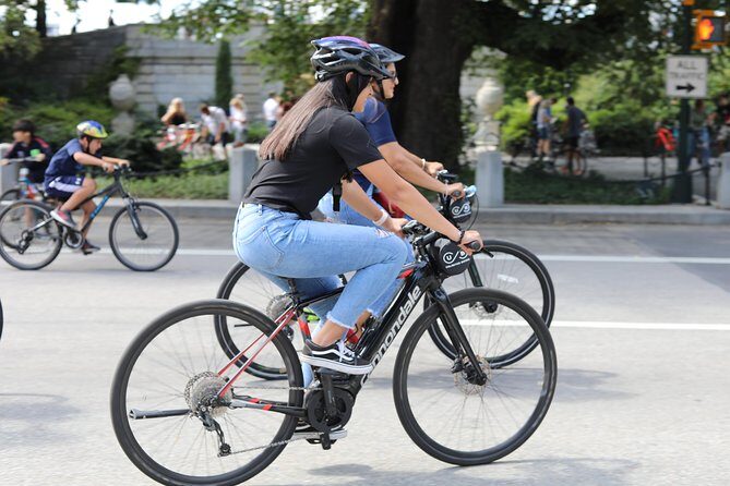 NYC Electric Bike Rentals - The Ride Experience and Practicalities