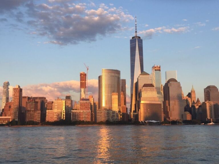 NYC: Evening Jazz Cruise on the Yacht Manhattan - The Value for the Price