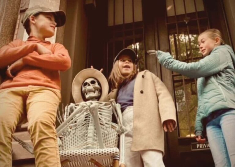 NYC | French guided tour Halloween in Greenwich Village - Who Will Love This Tour?