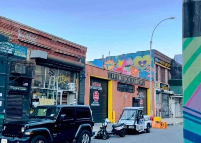 NYC | French guided tour Hip-Hop in East Harlem & Bronx - A Closer Look at the Tour Experience