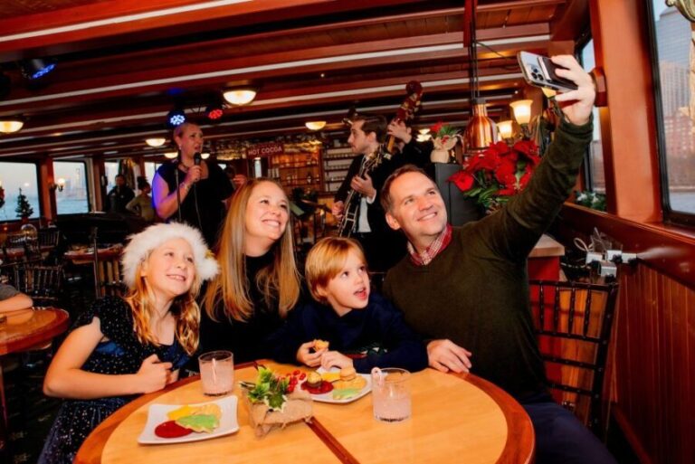 NYC: Holiday Yacht Cruise with Jazz, Cocoa & Carols - Authentic Insights from Travelers