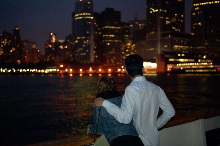 NYC: July 4th Fireworks Cruise with Gourmet Hors Doeuvres - The Cruise Itself: Logistics and Atmosphere