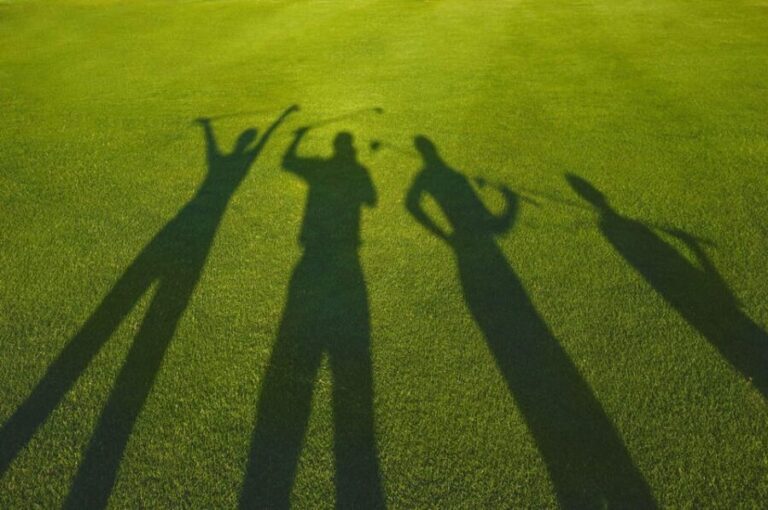 NYC Midtown: VR Golf Experience with Pizza and Beer - Practical Details and Tips