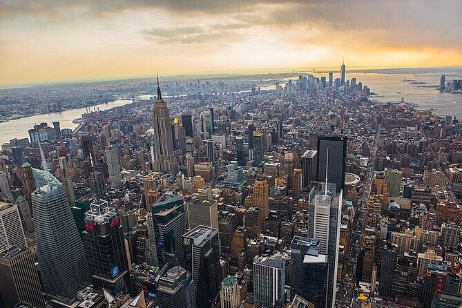 NYC New York Airport Transfer JFK/LGA/EWR to Manhattan | Brooklyn
